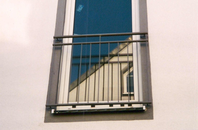 Fenstergitter verzinkt und lackiert