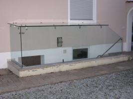 Kellerüberdachung aus Glas